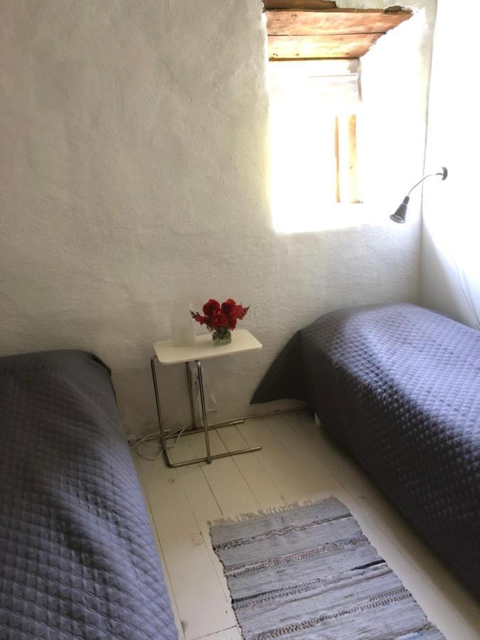 Liste Gard Hostel Ganthem Luaran gambar