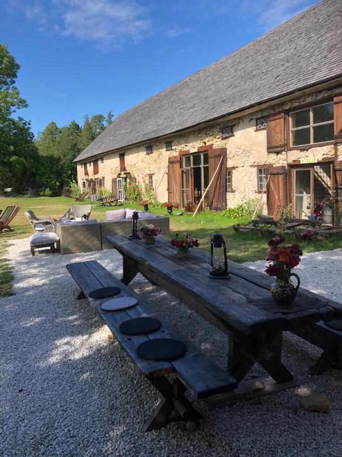 Liste Gard Hostel Ganthem Luaran gambar