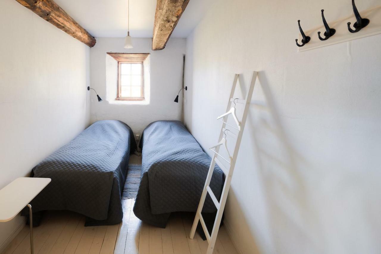 Liste Gard Hostel Ganthem Luaran gambar